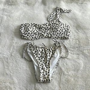 Abercrombie & Fitch swim suit